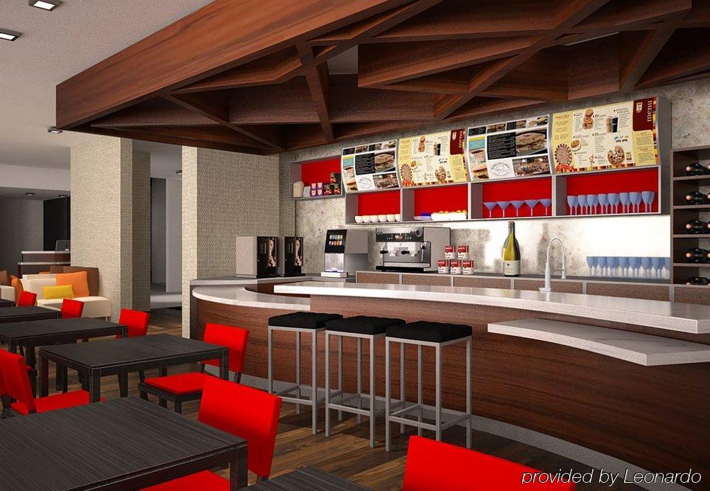Courtyard By Marriott Saltillo Exterior photo
